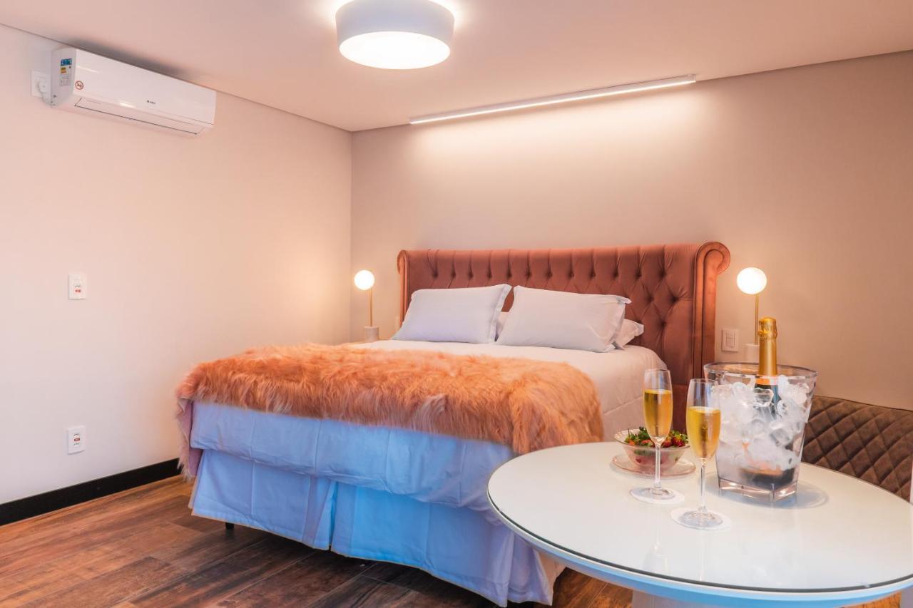 Suites Refugio Do Vale 그라마도 외부 사진